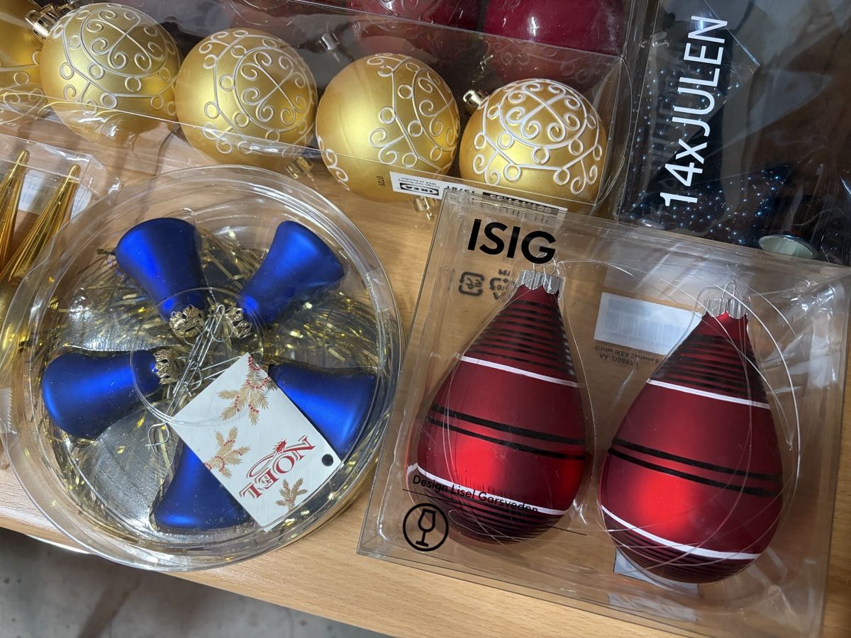 Tutte le decorazioni: Karton voller Weihnachts-/Christbaum-Schmuck – Nuovo (secondo la descrizione) da Grossaffoltern venduto da Schrecklassnach 2