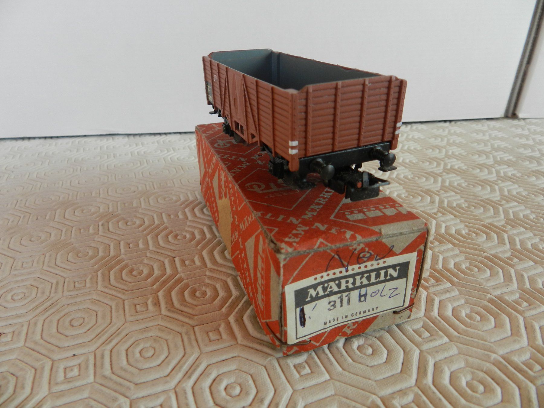 Märklin Modellini di ferrovie: Märklin Hochbordwagen 311 – Usato da Arzier-Le Muids venduto da elocin83