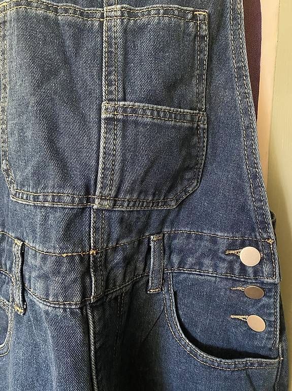 Pantaloni: Salopette en jeans  – Nuovo e nell'imballaggio originale da Lausanne venduto da tol_8f65 1