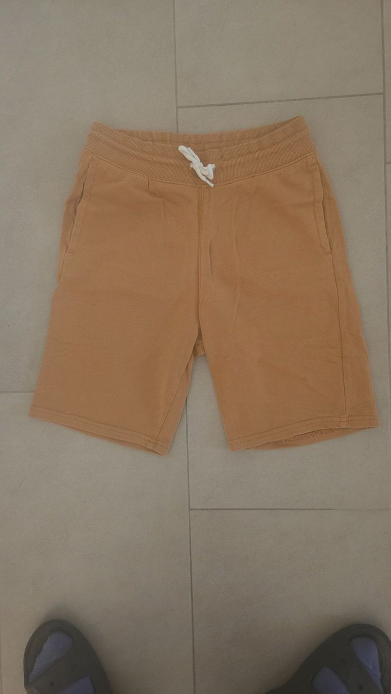 H&M Hosen: Short H&M – Gebraucht aus Bubikon von diditoto