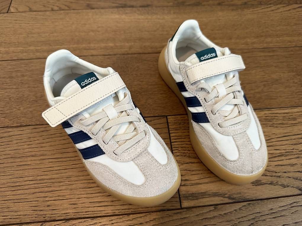 Adidas Scarpe per ragazzi: Adidas Sneaker Grösse 31 – Usato da Mülligen venduto da and_djv9