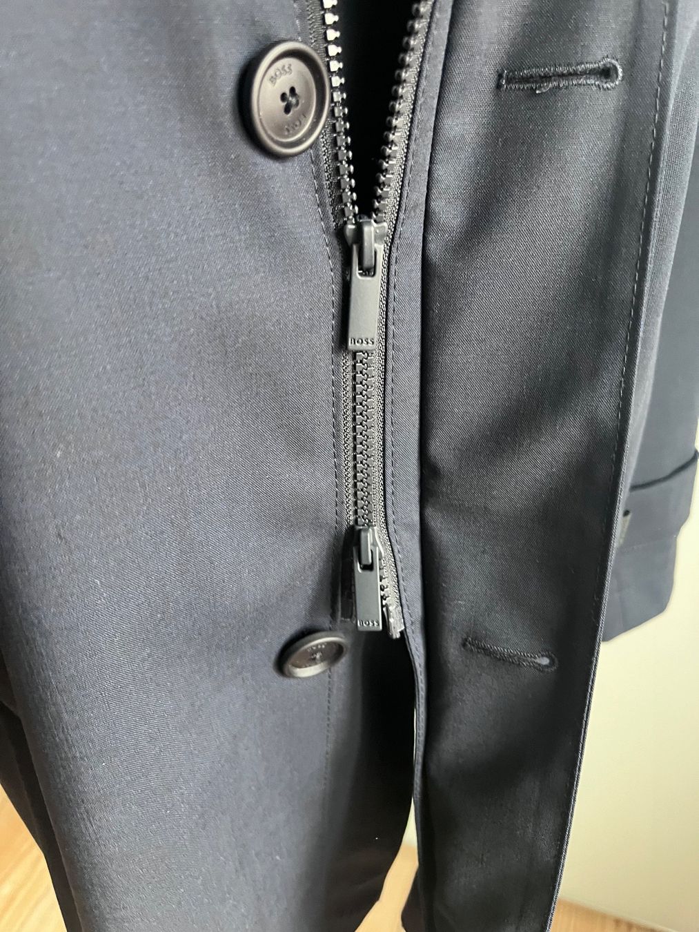 Hugo Boss Mäntel: Herren Mantel Hugo Boss Grösse 50 – Gebraucht aus Kreuzlingen von Olame 3