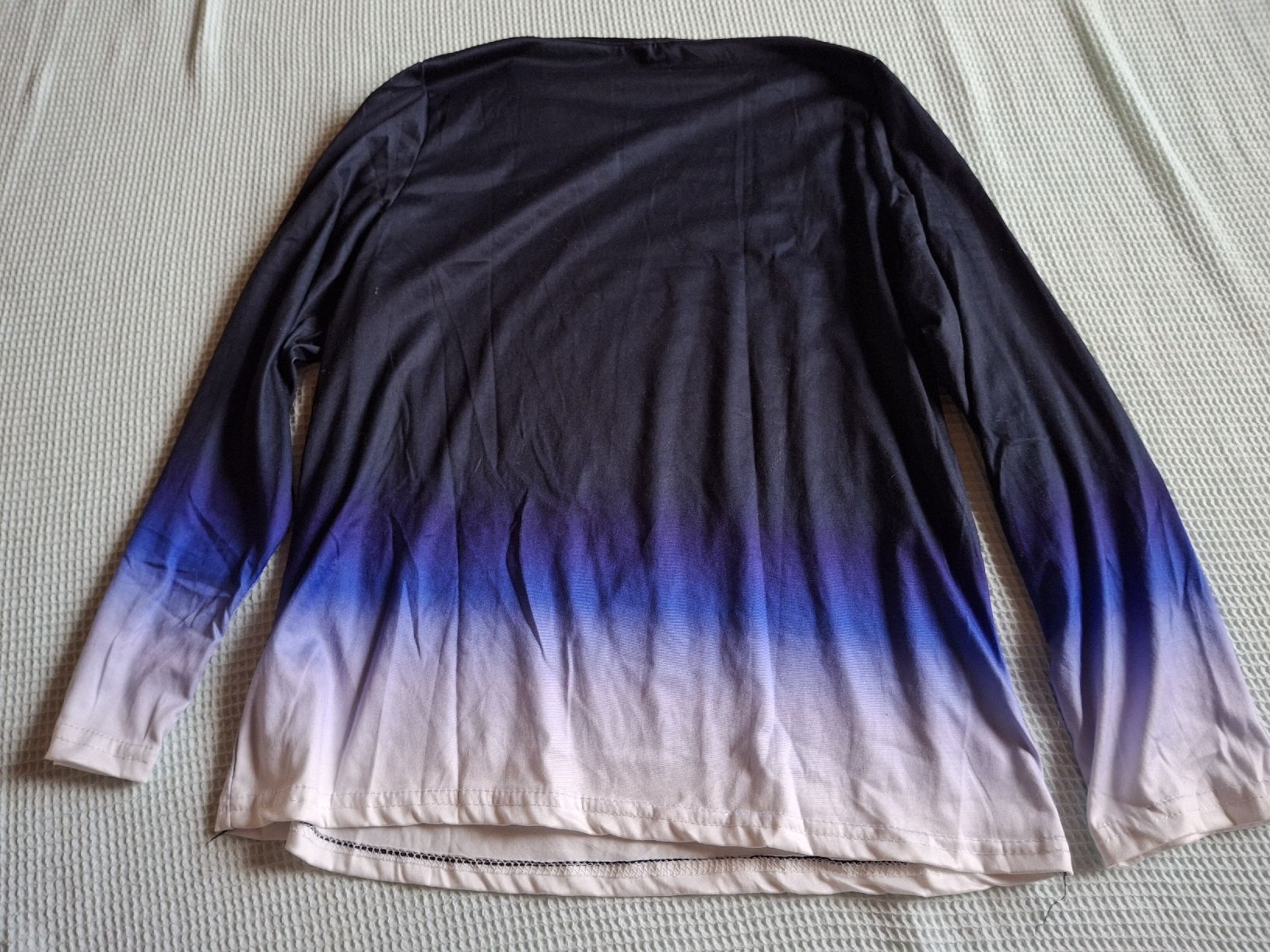 Pulls & Sweat-shirts: Pull léger longues manches taille M  – D'occasion à Villiers par san_jn5w 4