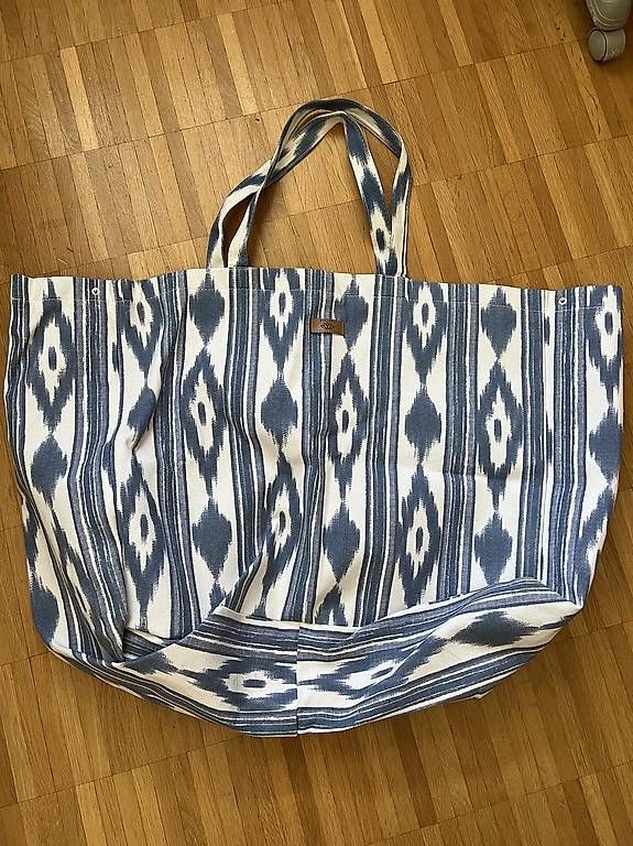 Borse: XXL STOFFTASCHE BLAU-WEISS – Usato da Urdorf venduto da Marybyii