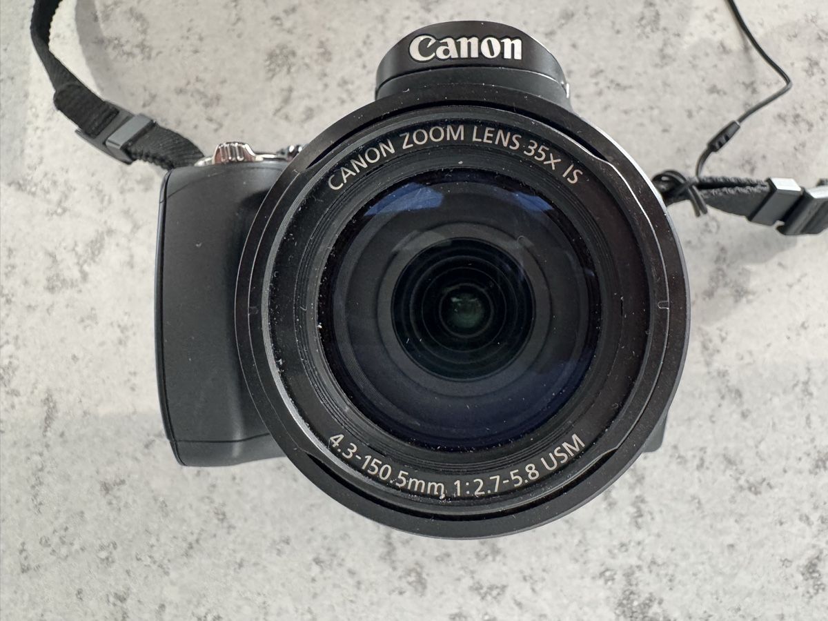 Canon Fotocamera: Digitalkameras Canon und Panasonic – Usato da Riggisberg venduto da Blackboeri