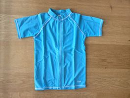 Bade-Shirt Gr. 122/128 mit UV-Schutz, perfekt für den Sommer