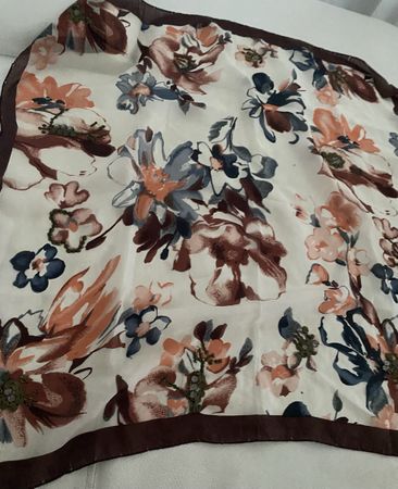 Seiden Foulard 🌸