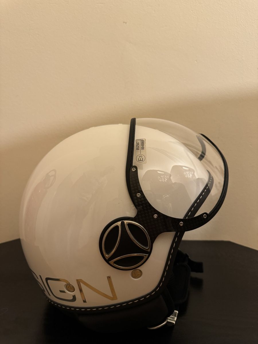 Caschi & visiere: Vendo casco Momo Design – Nuovo (secondo la descrizione) da Davesco-Soragno venduto da lar_n5p8 1