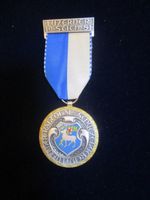 Luzerner Stich 1981 emailliertes Gemeindewappen Hergiswil