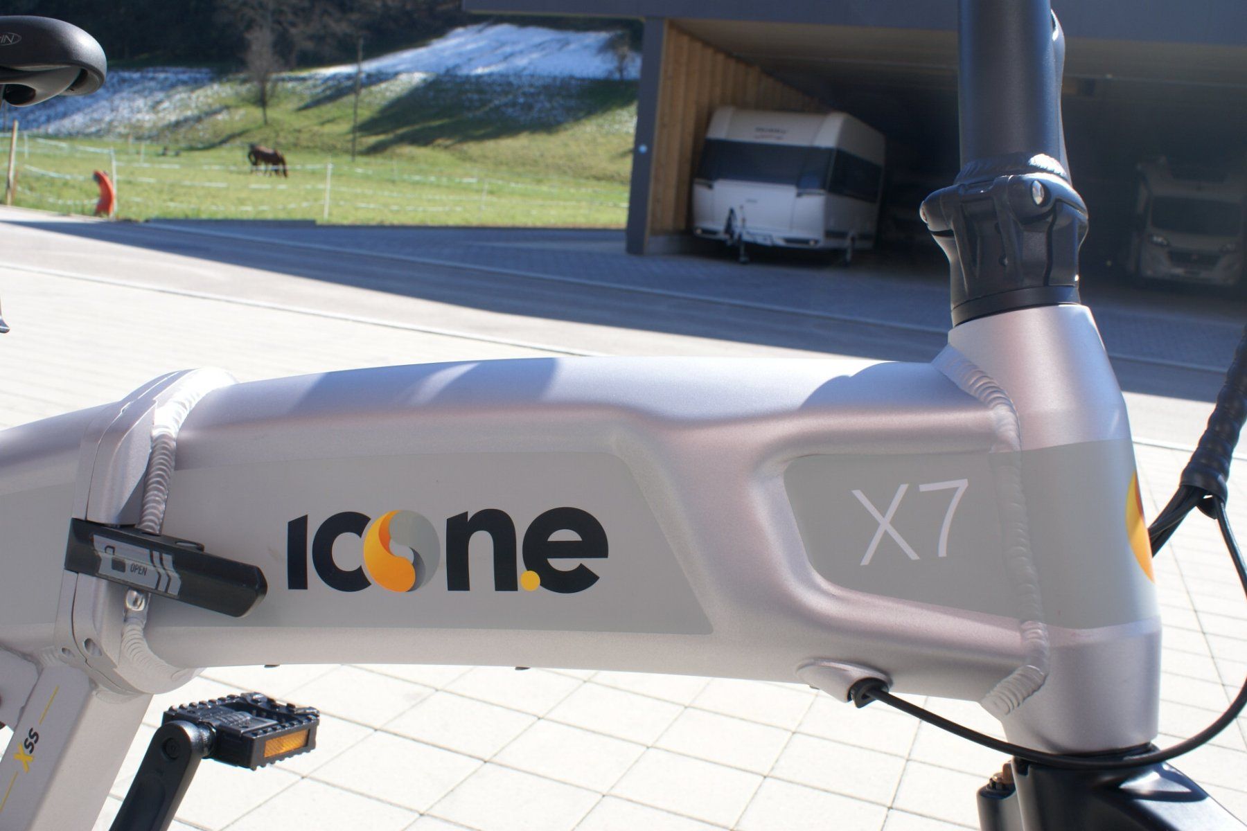 Biciclette: E-Fat Bike Fully von Icone Vorführmodell – Nuovo (secondo la descrizione) da Seewen SO venduto da Swiss-moto-bike 2