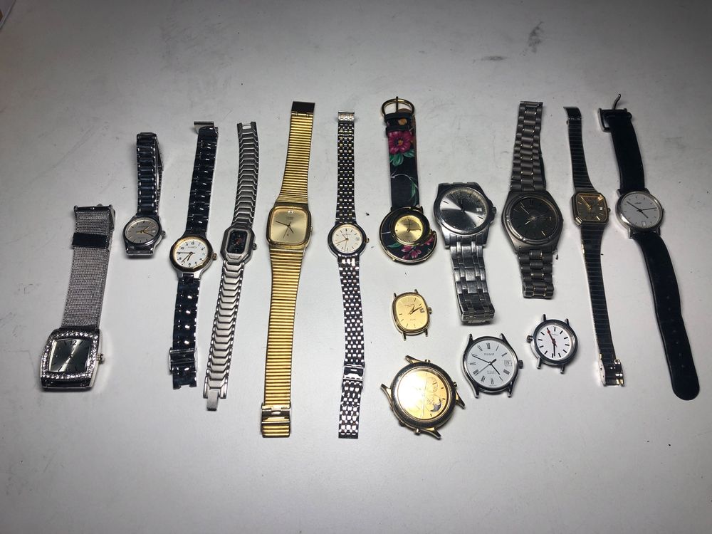 Lot De 10 Couronnes Tissot En Acier Vintage - Pour Montres, Réparation, Neuf Sans étiquette