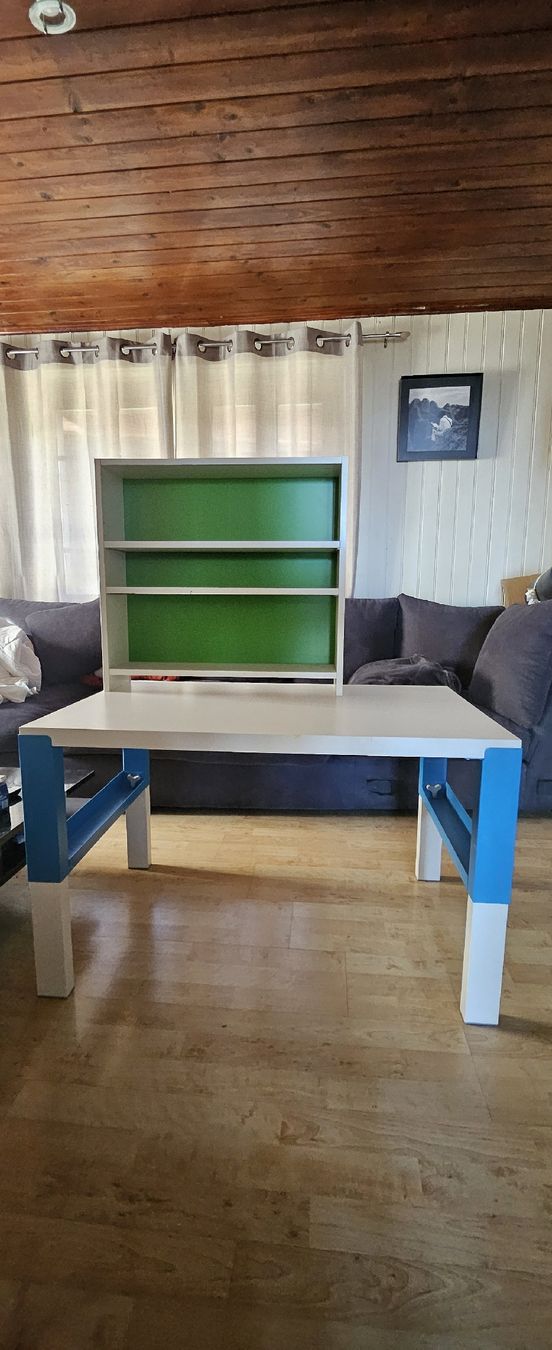 Scrivanie: bureau enfant – Usato da Basse-Nendaz venduto da kiwikipik