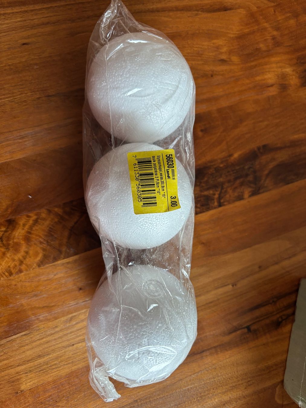 Kit bricolage: Styroporkugel 3 Stück und Steckschwamm – Usato da Balsthal venduto da Uroby 1