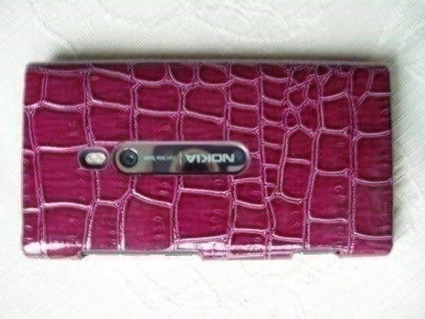 Nokia Covers & Schutzfolien: Cover Kroko Nokia 800 bordeauxviolett – Neu und originalverpackt aus Eschenbach SG von brocarte 3