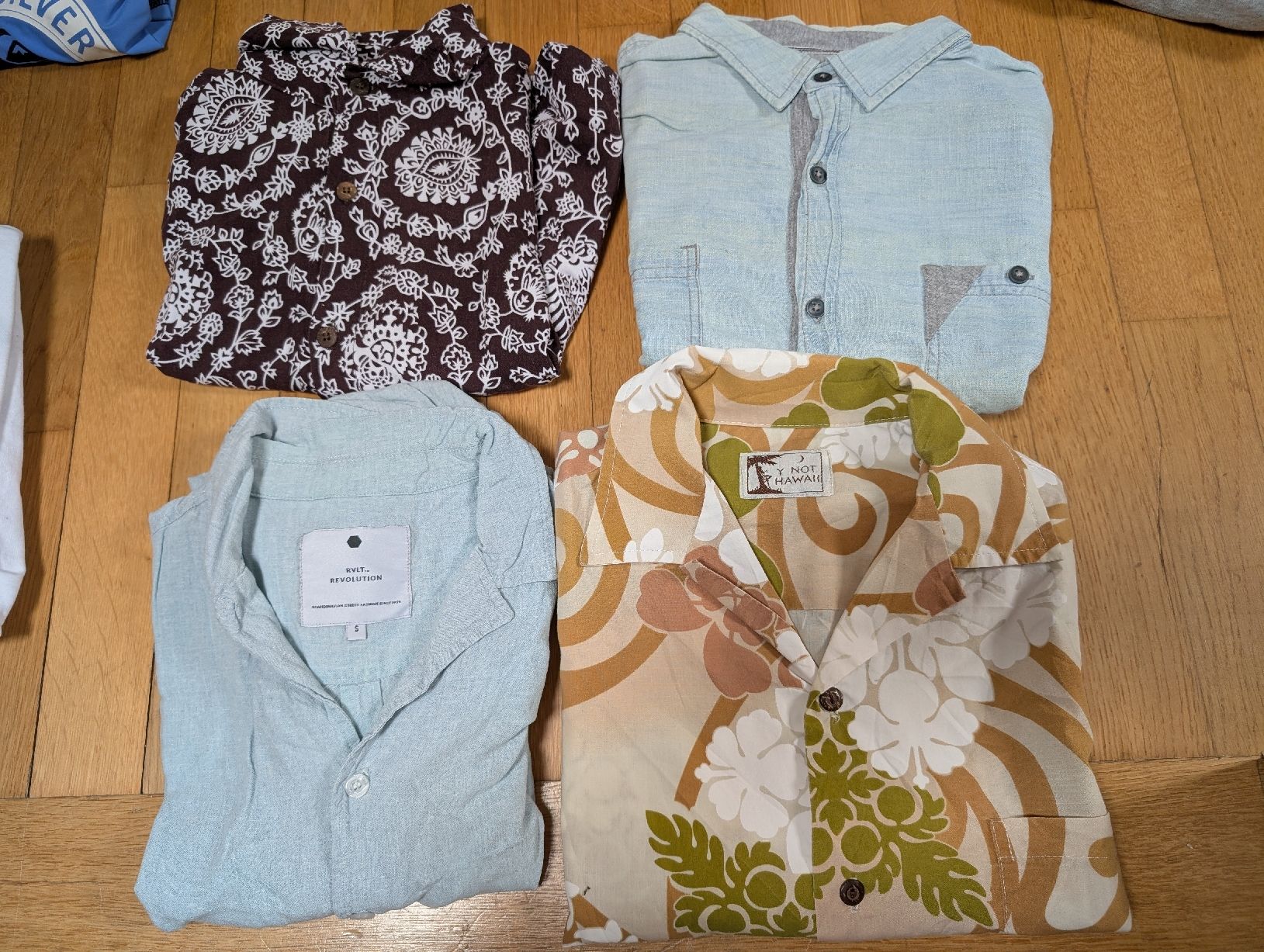 Lotti di vestiti: Frühlings- & Sommerkleider-Paket: Jeans, Hemden, Pullover & – Usato da Zürich venduto da Turbojoe 2