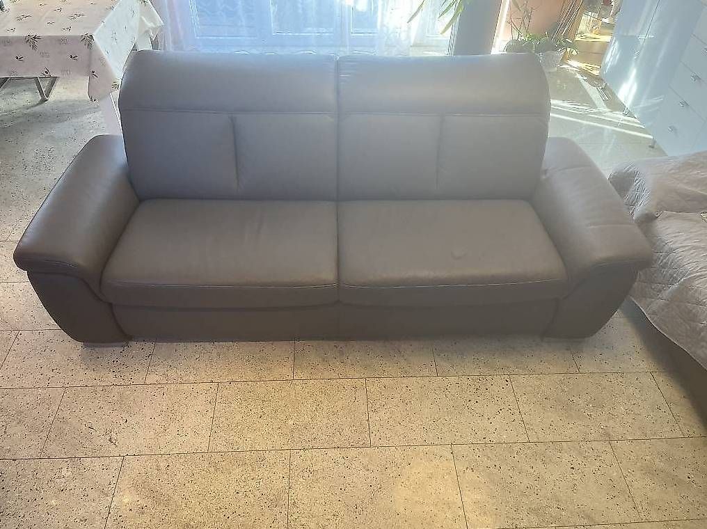 Sofas: Echtleder Sofa, Neuwertig – Gebraucht aus Niederlenz von Melo014 1