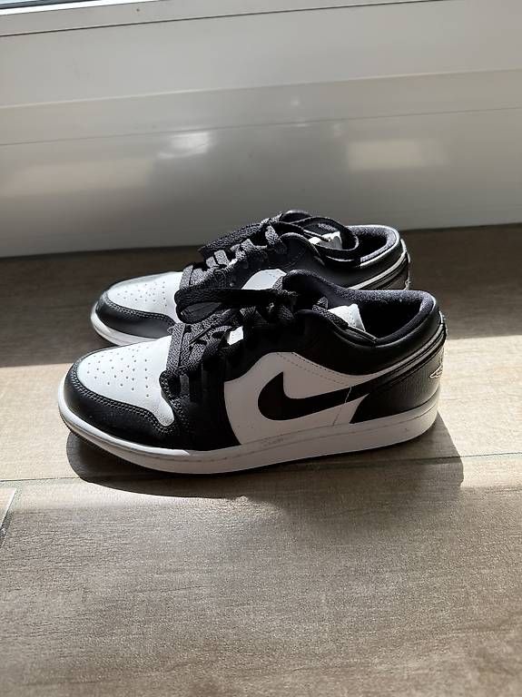 Scarpe da uomo: Nike Air Jordan 1 Low Panda – Usato da Reinach AG venduto da mar_2b6t 1