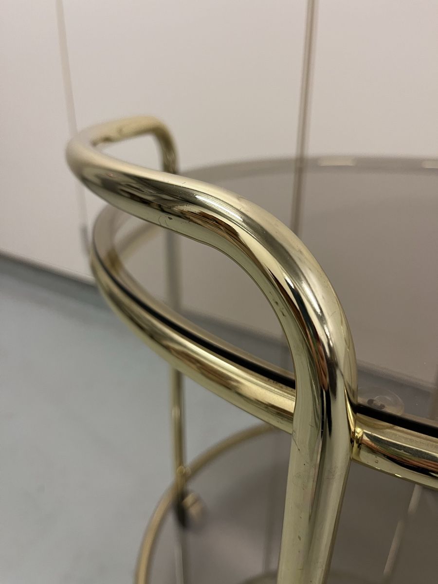 Tavoli: Goldener Glastisch mit Rollen – Usato da Rüti ZH venduto da Walti0 4