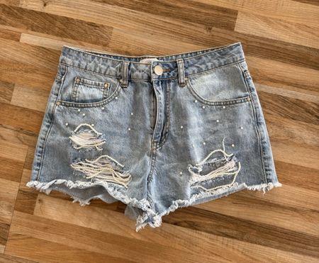 Sexy shorts 36 with pearls