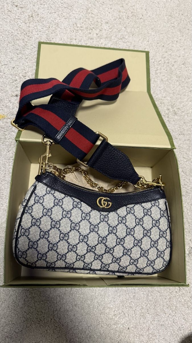 Gucci Sacs femmes: Sac Gucci  – Neuf (Voir description) à Lausanne par noe_gb6s
