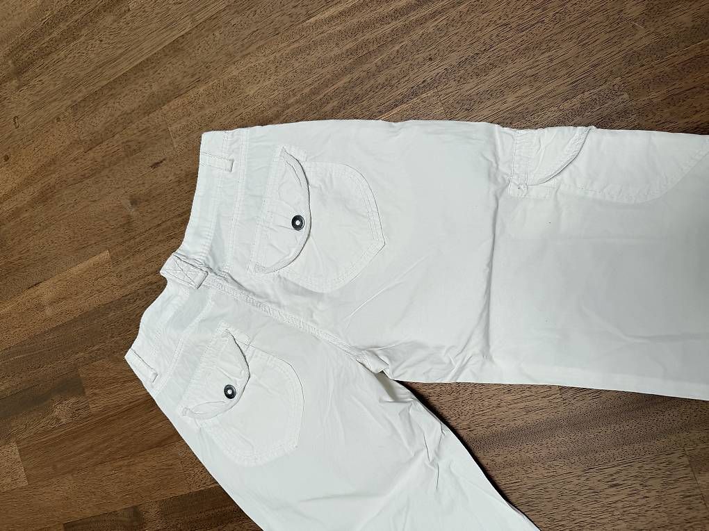 H&M Pantalons: H&M Capri Hose - weiss - 36 – D'occasion à St. Niklausen LU par Sundy01 1