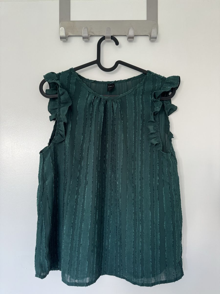 Shein Top: Green top – Usato da Dübendorf venduto da maf_6tqh