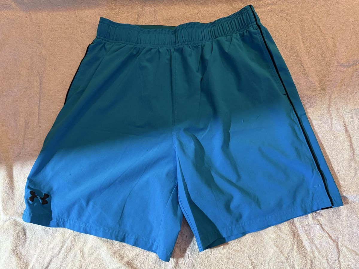 Pantaloni: Tennishose – Usato da Wettingen venduto da Chuljaa