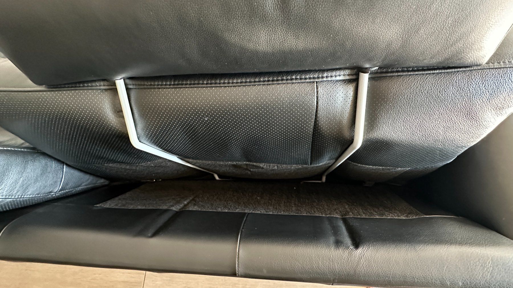 Livique Sofas: Ledersofa 3 Plätzer – Gebraucht aus Gretzenbach von Mega56 3
