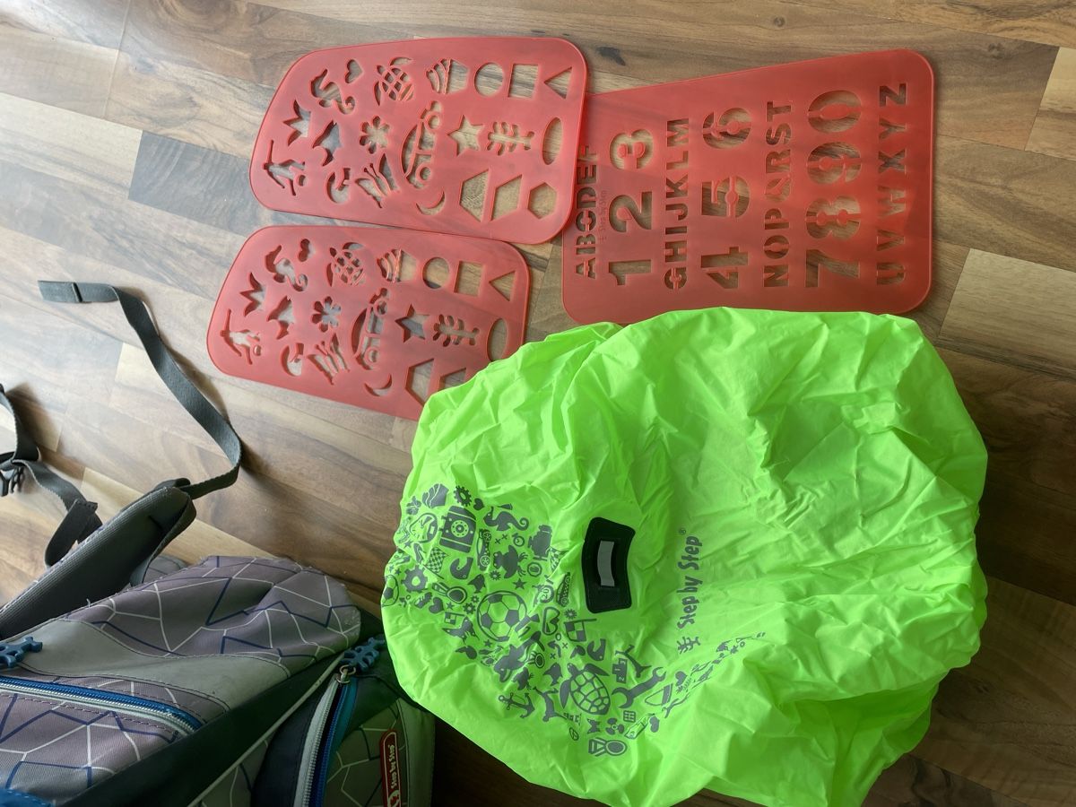 Step by Step Borse & Zaini: Step by step schulthek set (within guarantee) – Usato da Knonau venduto da wenwenwen 8