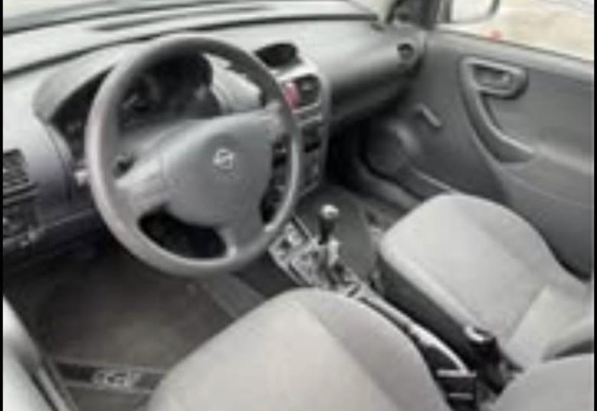 Opel Automobili: Opel Corsa C12 1.2 – Difettoso da St. Margrethen SG venduto da ERA1 1