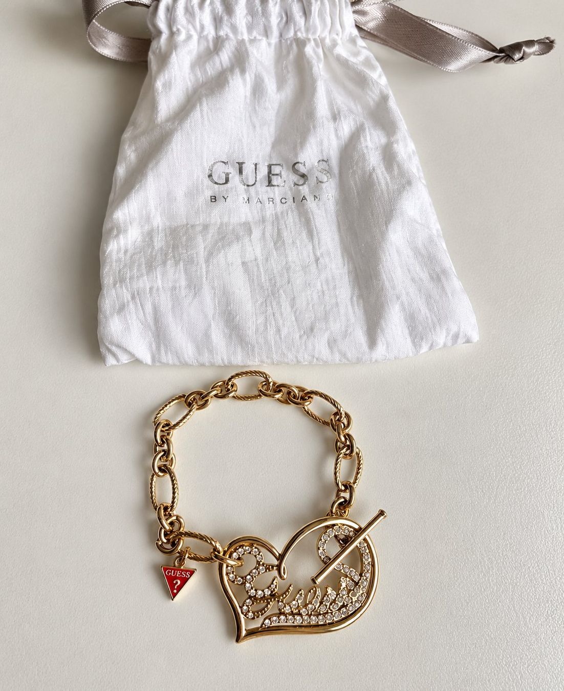 Guess Bracciali & Braccialetti: Bracelet GUESS doré – Usato da Mont-sur-Rolle venduto da Senna85