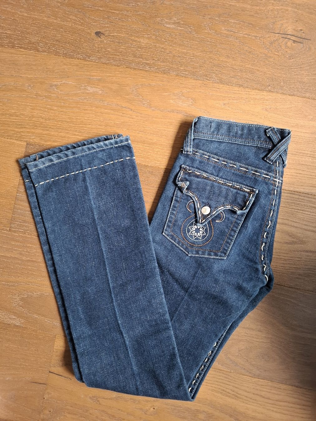 Jeans: Jeans – Gebraucht aus Biel-Benken BL von lki_gn82