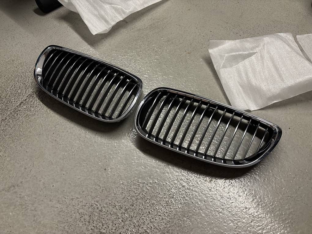 BMW Tutti pezzi di ricambio auto: BMW E92 Nieren original – Usato da Würenlos venduto da Daveness