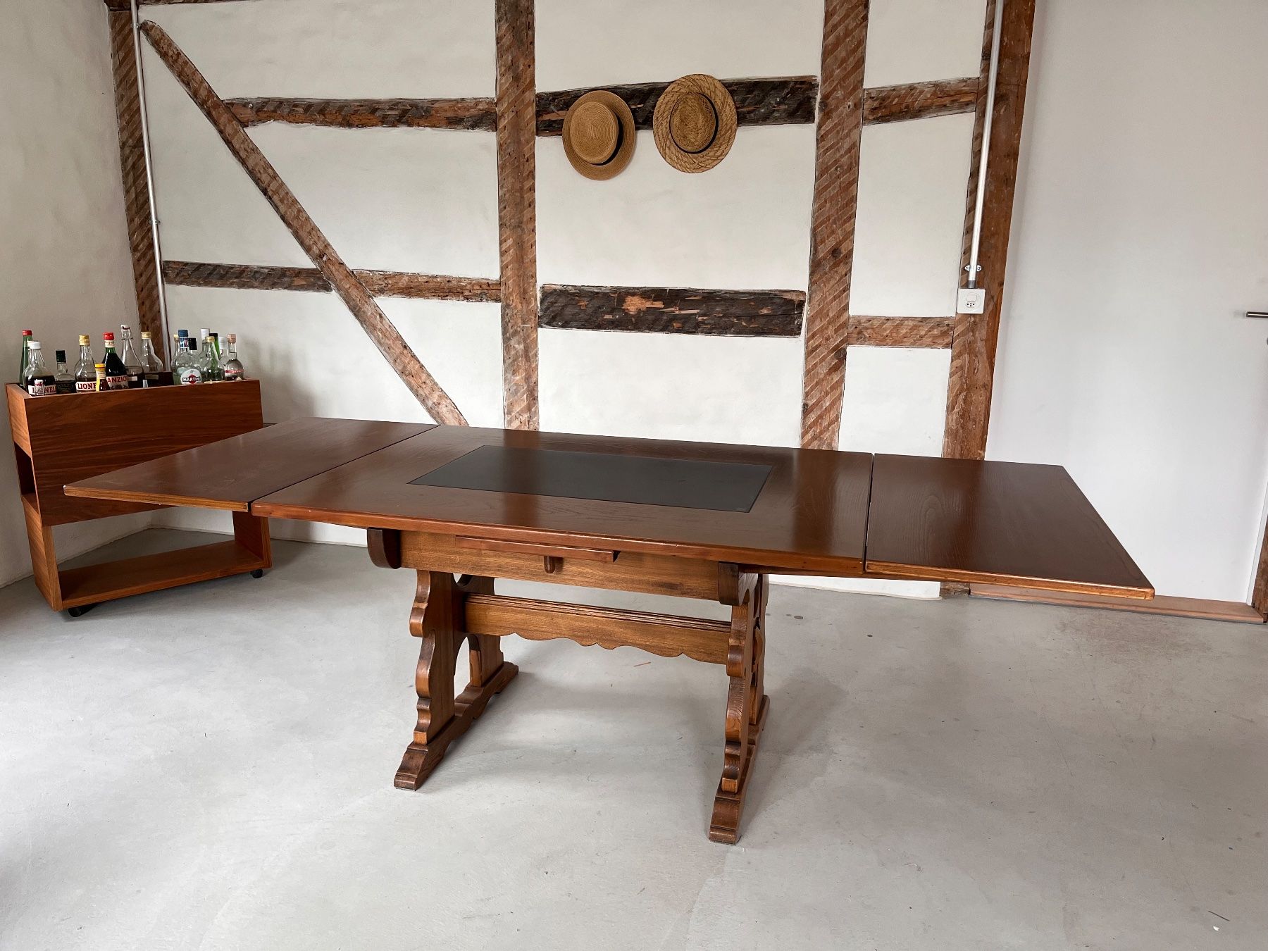 &Tradition Tische: Antiker Holztisch mit Schieferplatte – Gebraucht aus Alpnachstad von Hallo_22 2