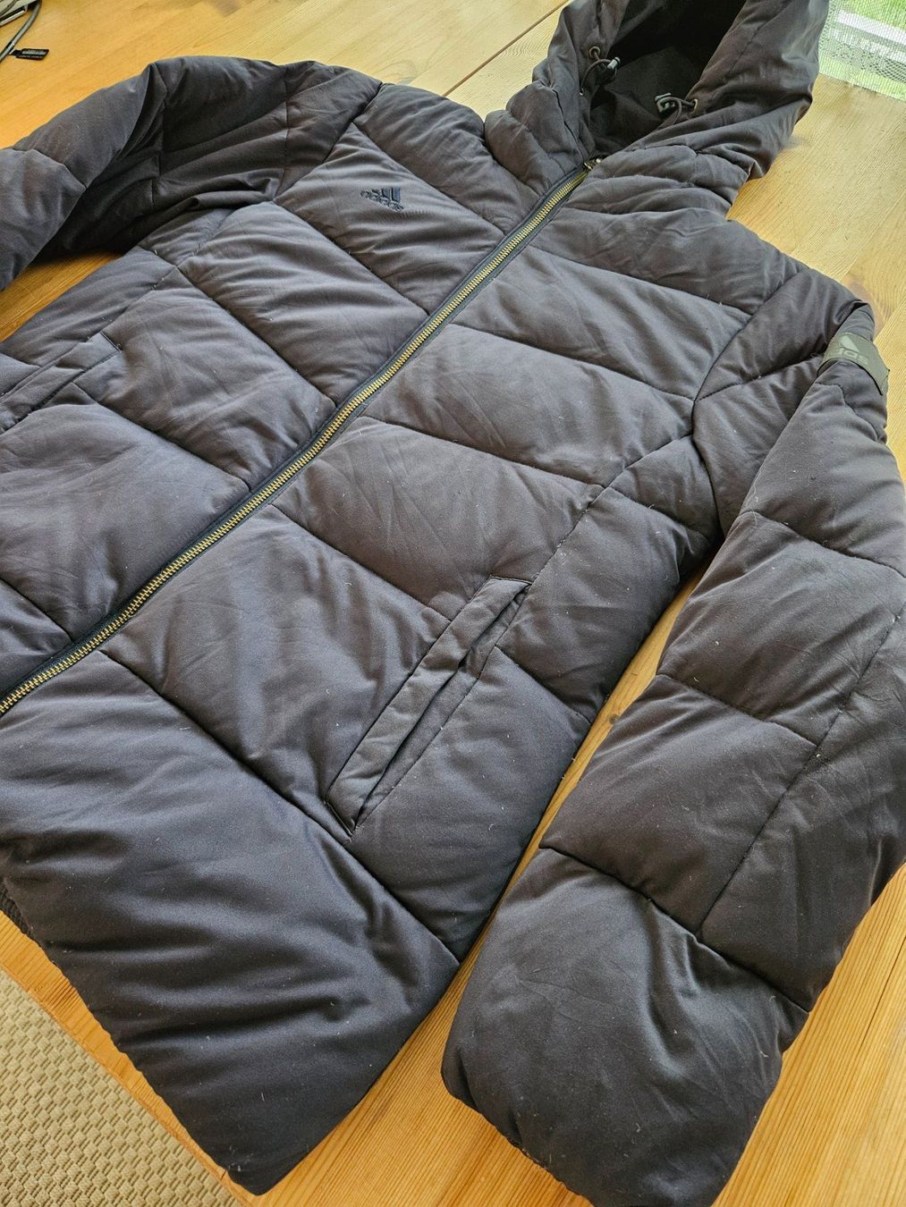 Adidas Giacche: Jacke adidas Grösse M – Usato da Hägglingen venduto da United-Village-Trade 1