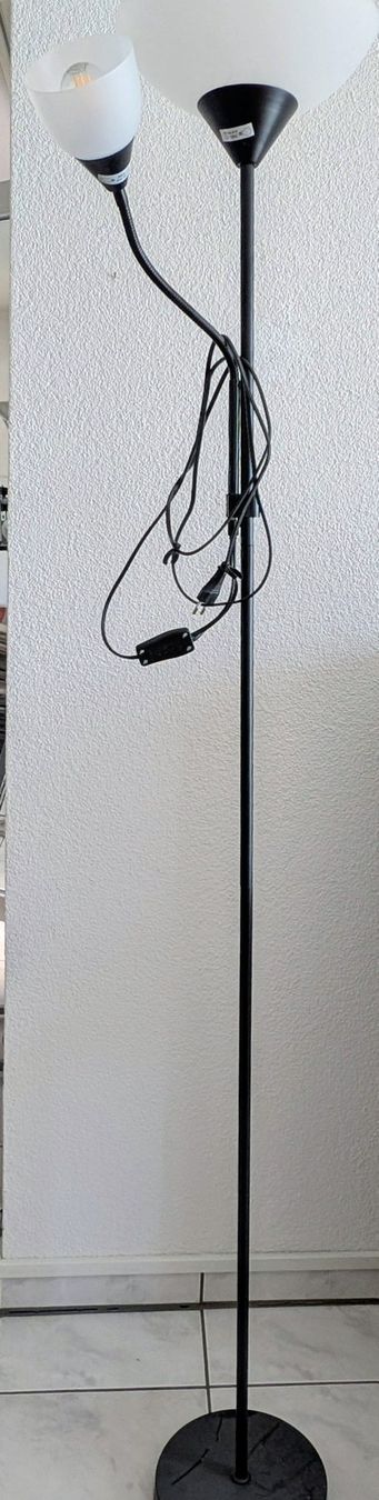 Lampes: Stehlampe – D'occasion à Amriswil par rabi66