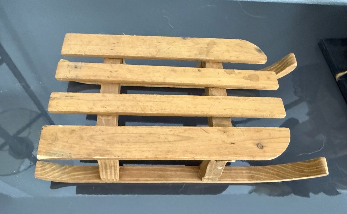 Tutte le decorazioni: Holzschlitten klein – Usato da Pfeffikon LU venduto da pepino17