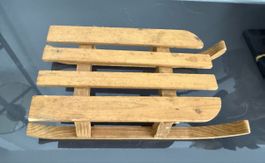 Holzschlitten klein für Weihnachten 