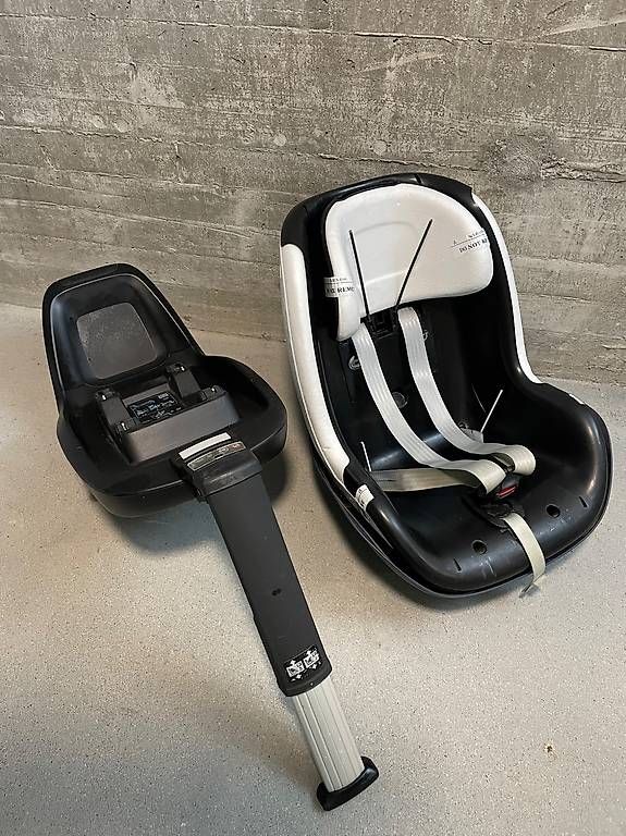 Seggiolini per auto: MAXI-COSI Station 2wayFix inkl. Schalensitz – Usato da Kleinbösingen venduto da gnomus 3
