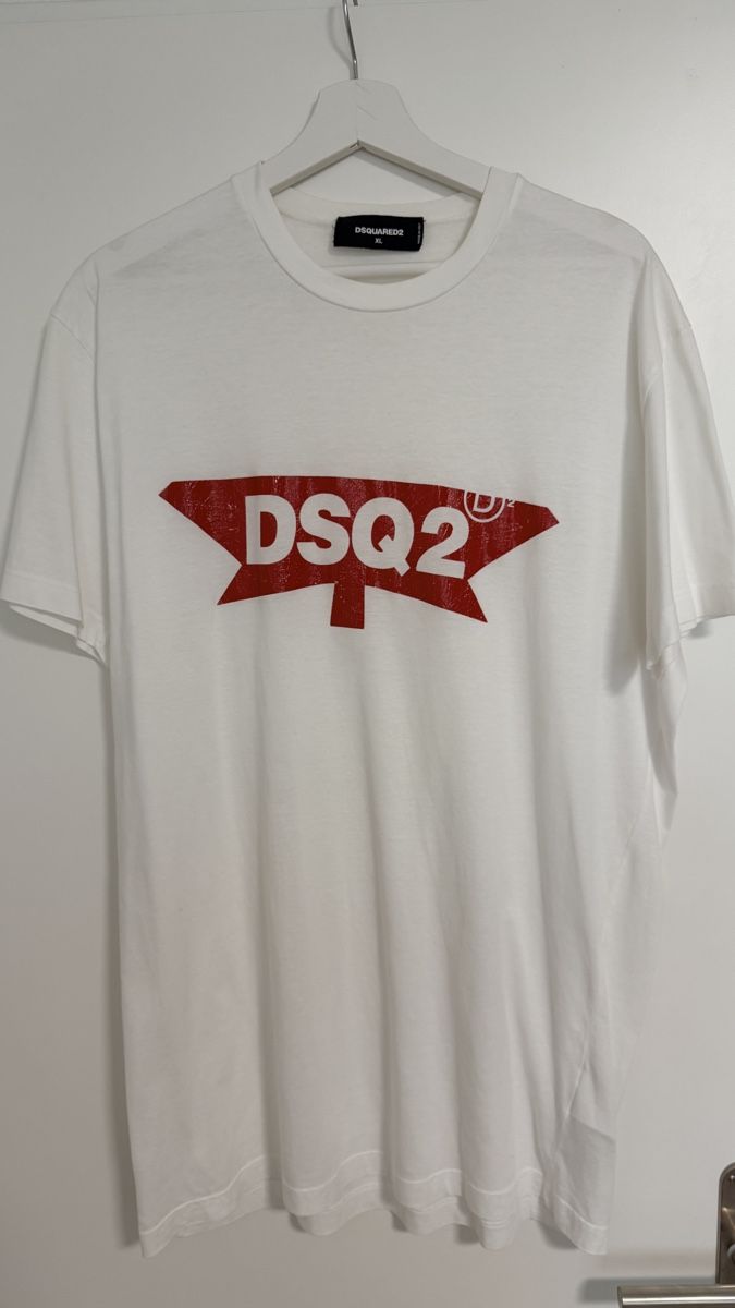 Dsquared2 T-Shirts: DSQUARED2 T-Shirt in Grösse XL! – Gebraucht aus Steinach von Widian9000