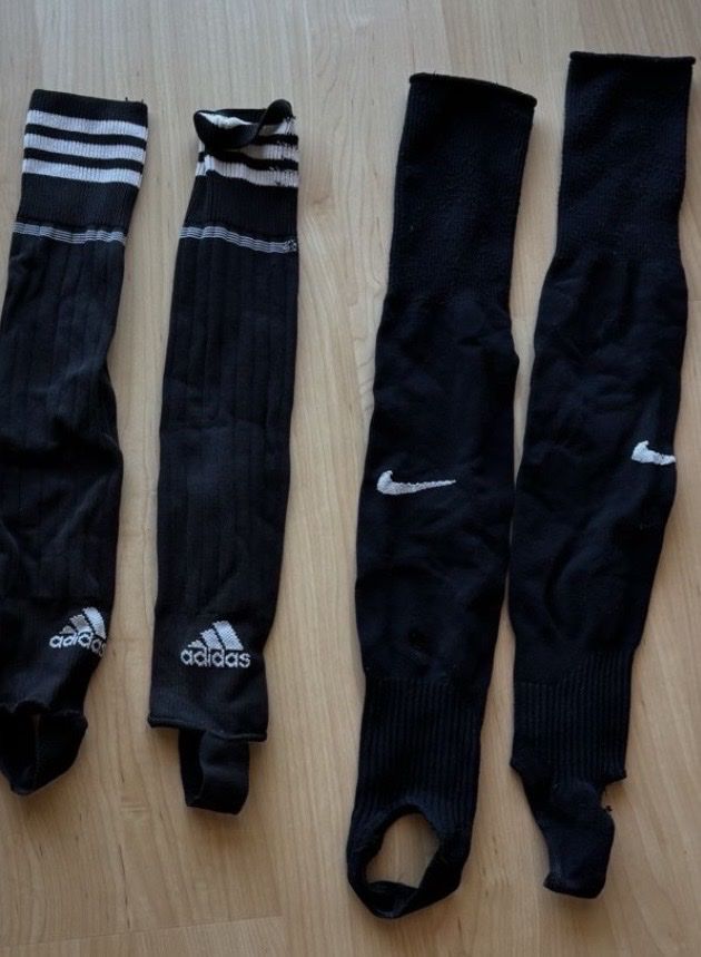 Calze: Lot de Chaussettes de foot  – Nuovo (secondo la descrizione) da Denens venduto da RomainSecondeMain 1