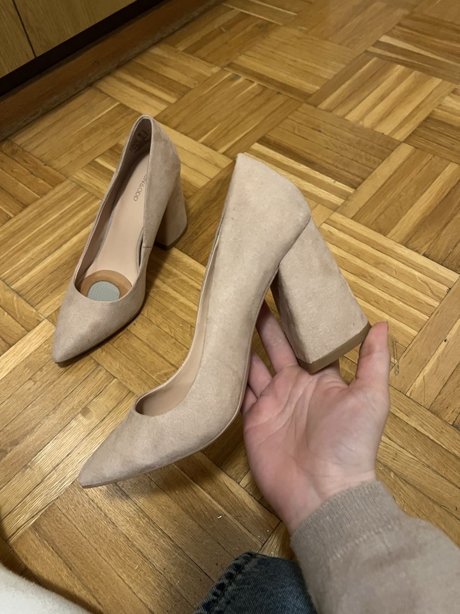 Scarpe da donna: Even Odd Pumps – Usato da Dietikon venduto da vnsmrc 1
