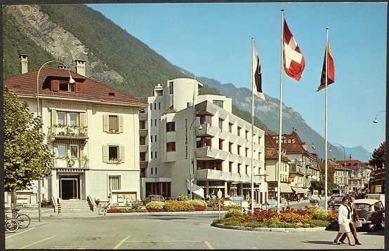 Cartoline postali: INTERLAKEN Bahnhofstrasse - Auto – Nuovo (secondo la descrizione) da Jona venduto da philajona