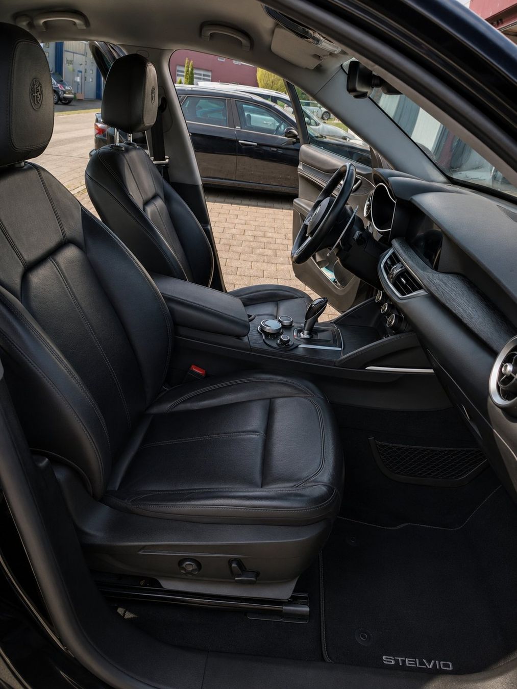 Alfa Romeo Automobili: Alfa Romeo Stelvio 2.0 Q4 280PS – Usato da Röthenbach Hbsee venduto da Ringgu 7