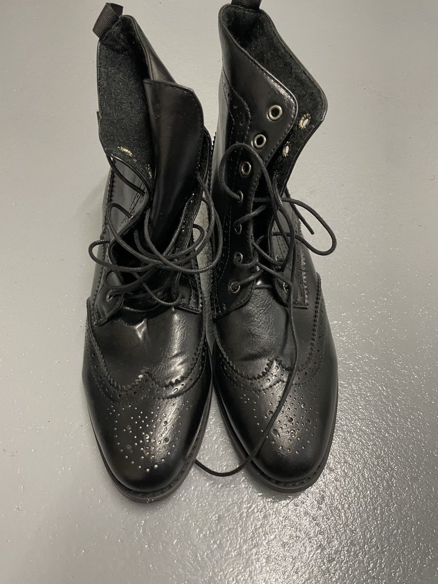 Scarpe da uomo: Schwarze Lederschuhe, Grösse 43 – Nuovo (secondo la descrizione) da Niederglatt ZH venduto da ctulimp 1