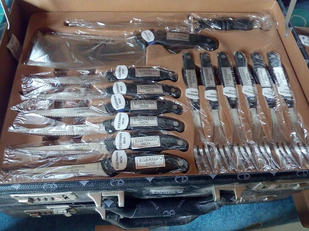 Coltelli: Mallette de couteau – Usato da Lausanne venduto da lucieseb1018 2