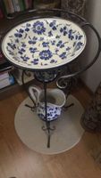 Dekorative Waschsessel mit Blumendekor, Vintage Stil