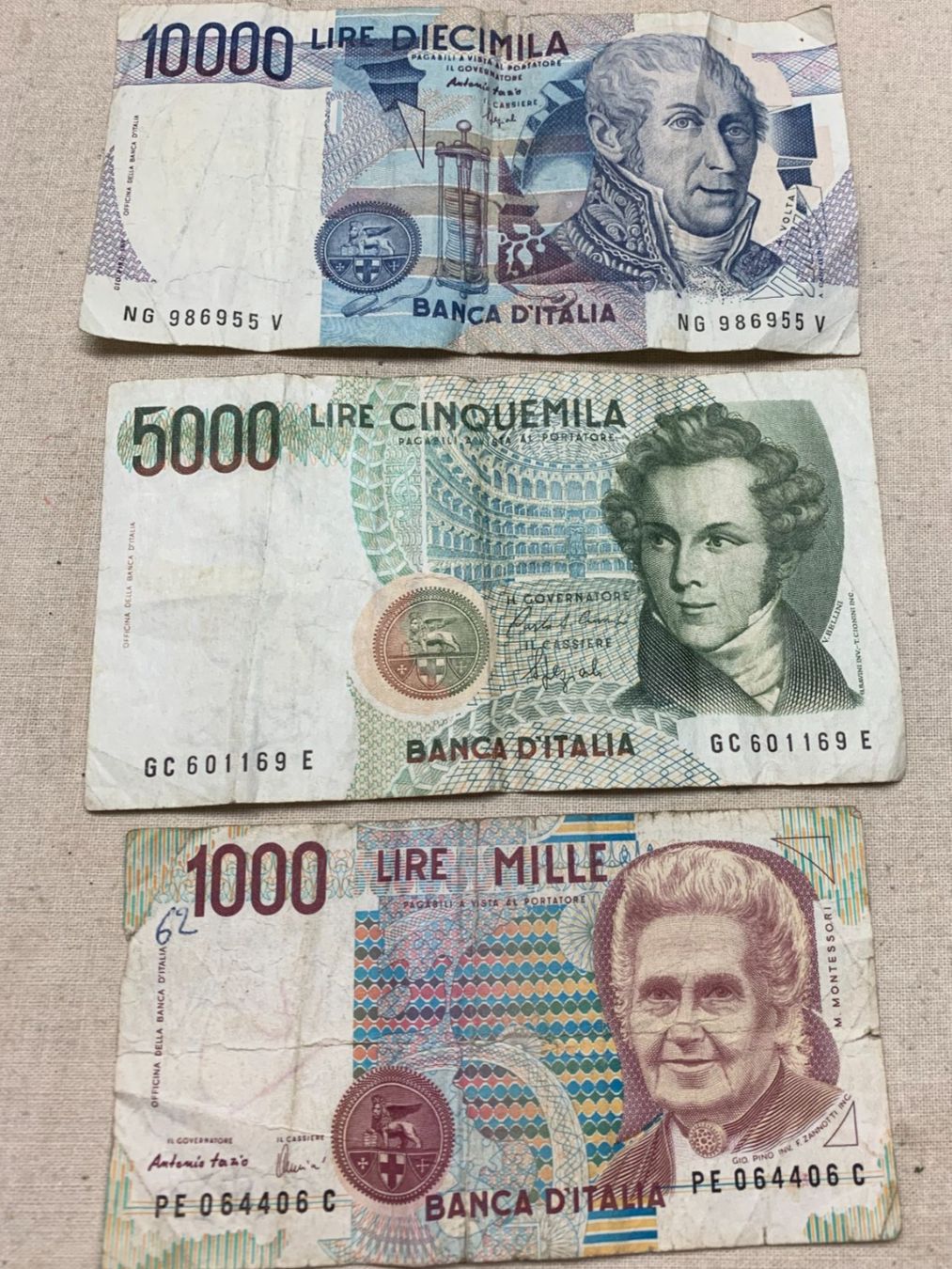 Banconote: Italia - 3  banconote – Usato da Sorengo venduto da 74in