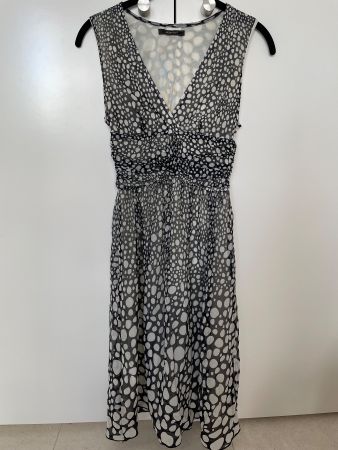 Kleid von Mango XS