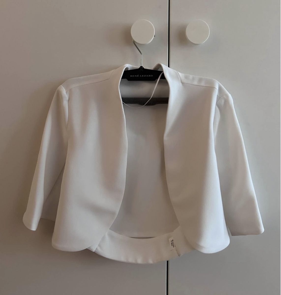 Bolero: White bolero – Nuovo (secondo la descrizione) da Rolle venduto da gos_2xy5
